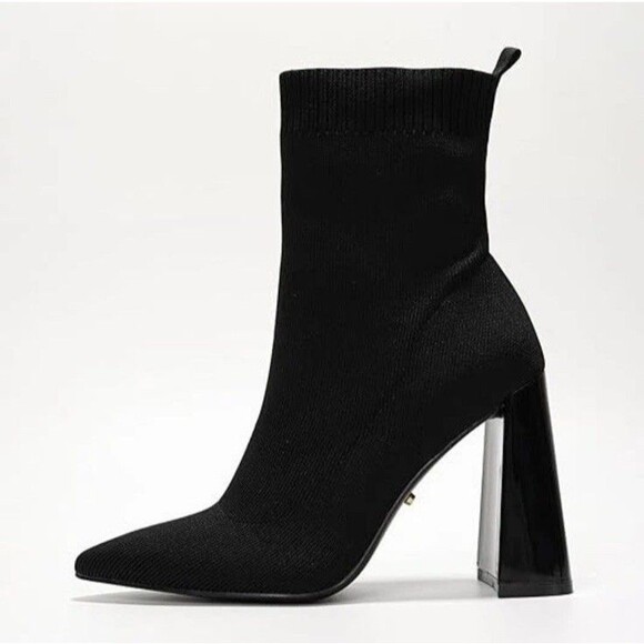 NEW Cape Robbin Faina Black Sock Bootie Women’s Size 8.5 Heels Pointy Toe Boots - Picture 2 of 16
